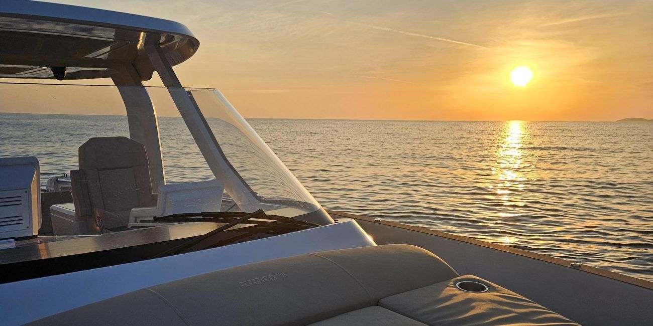 sunset-on-a-luxury-yacht