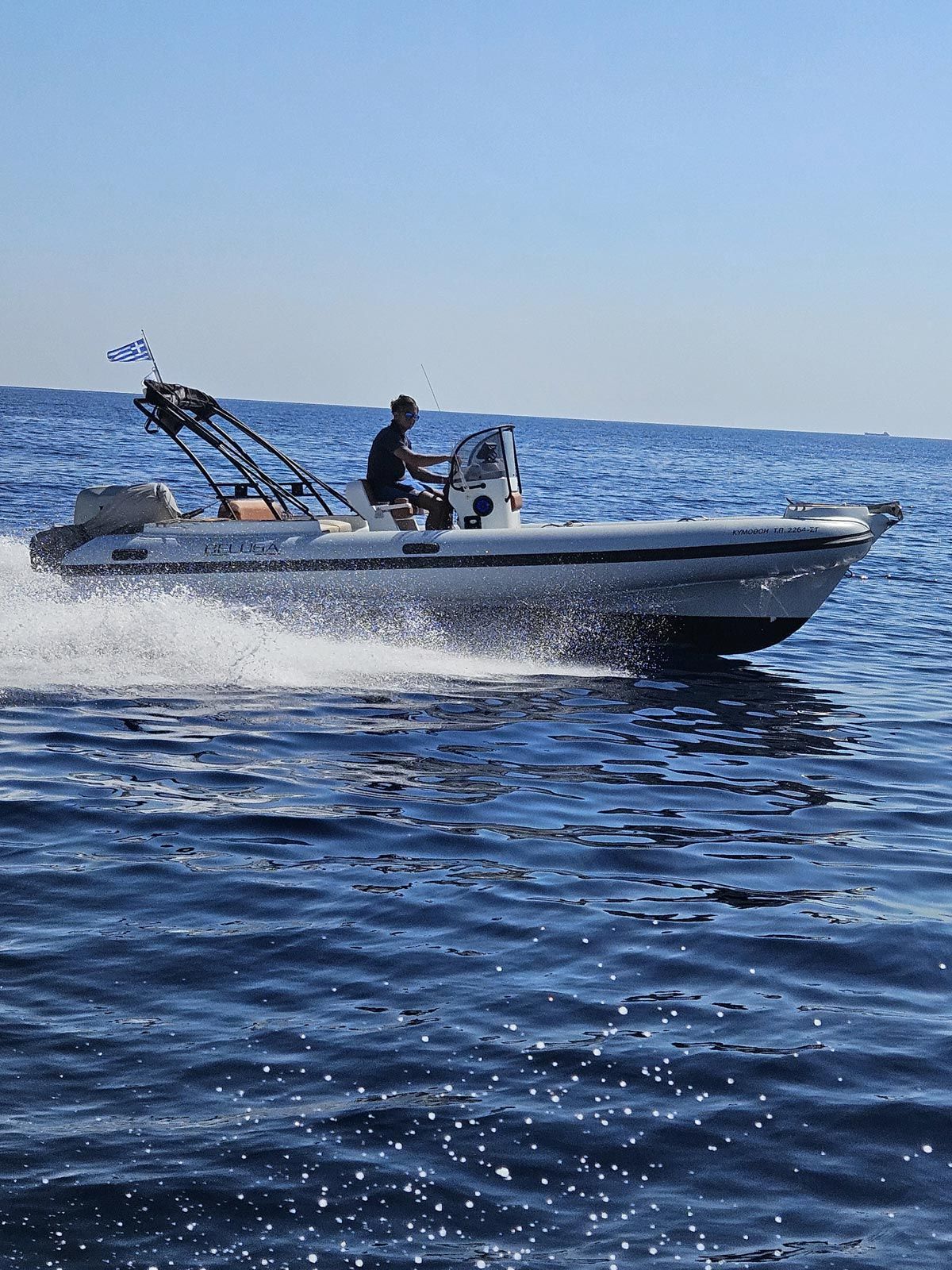 Beluga boat photo 2